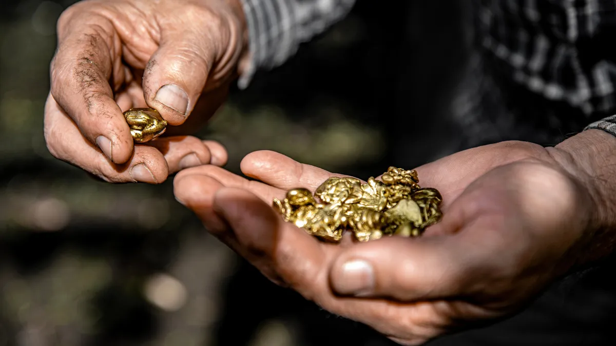 Aus vermeintlichem Goldklumpen wird ein Stück Himmel
